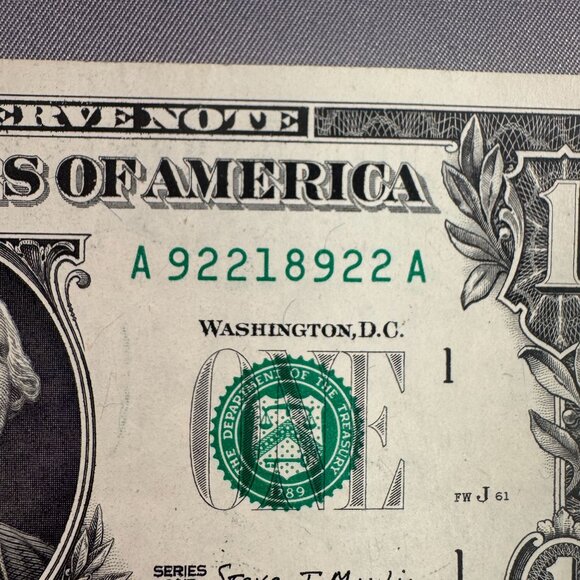 $1 Federal Reserve Note 2017 Series With Fancy Serial Number A92218922A Bookends - Picture 1 of 3